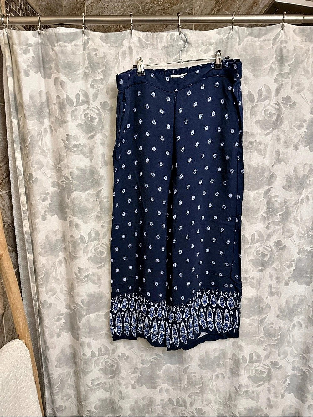 LOFT Printed Cropped Pants Large